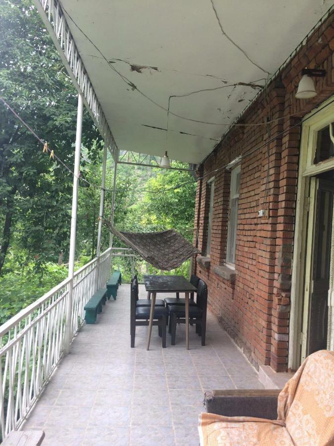 Guesthouse Malkhazi Боржомі Екстер'єр фото